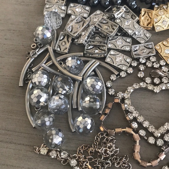 ✨Bundle of Jewelry Pieces for Repurposing - Picture 4 of 6
